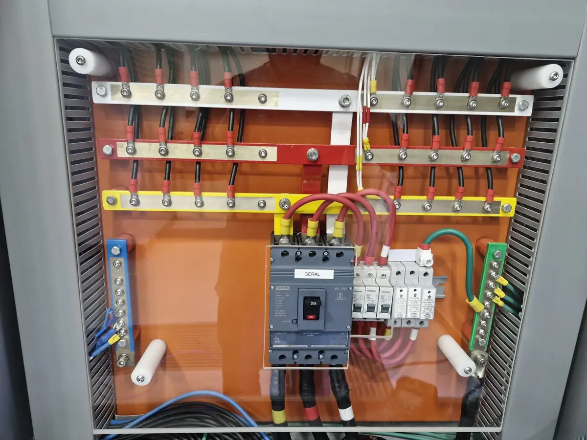 Projetos elétricos: obra da ENEGE