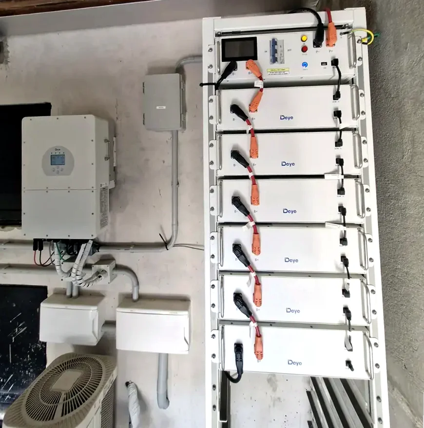 Solar e baterias: obra da ENEGE